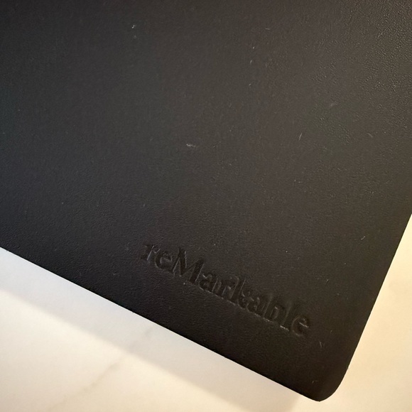 reMarkable 2 Tablet and Black leather Bookfolio case NEVER USED - Picture 4 of 8